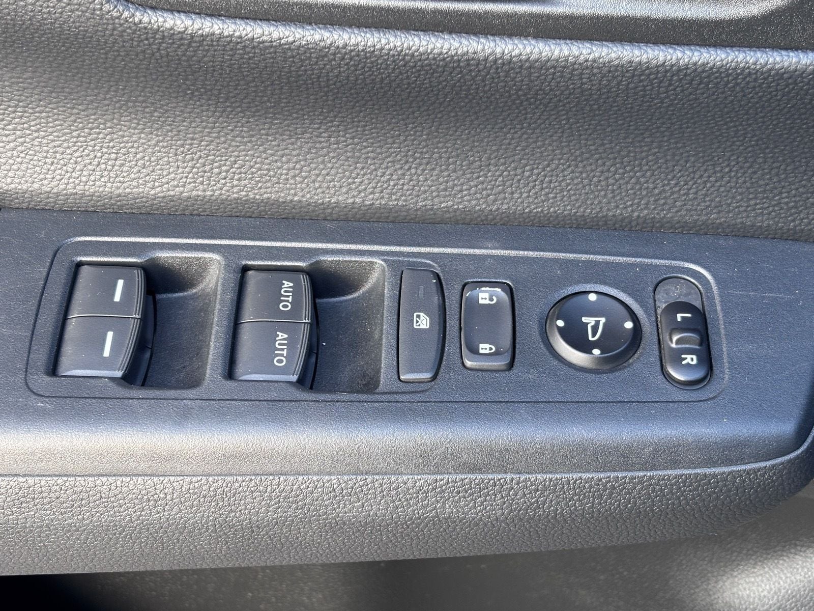 2023 Honda CR-V EX - Photo 21