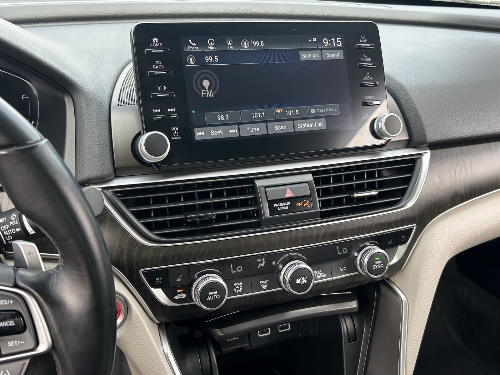 2022 Honda Accord Touring - Photo 31