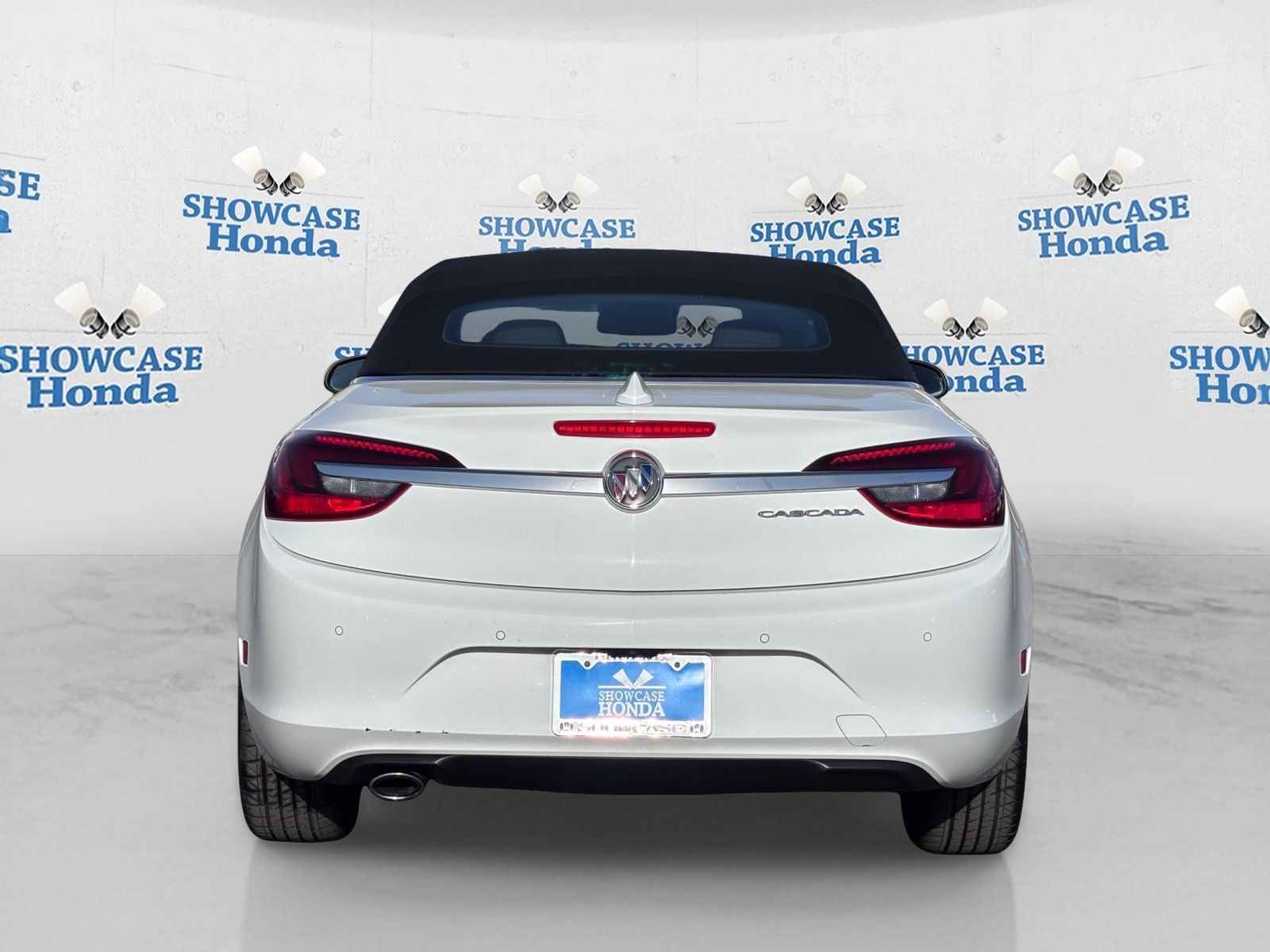 View vehicle photo 7