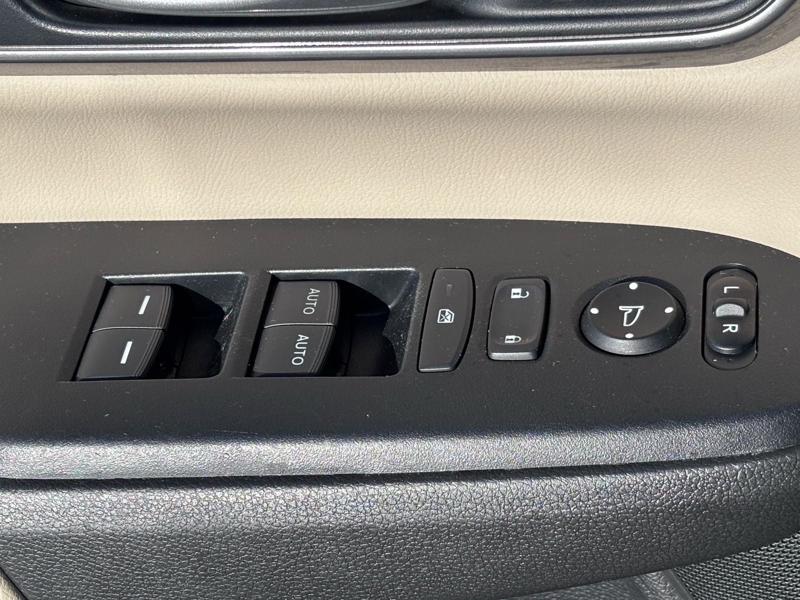 2021 Honda CR-V Touring - Photo 21