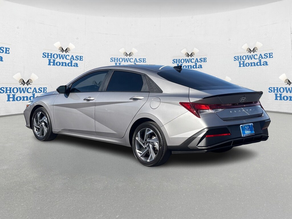 Used 2025 Hyundai Elantra SEL Sport Sedan
