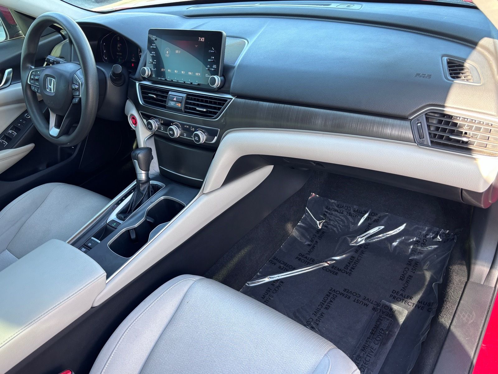 2018 Honda Accord LX - Photo 13