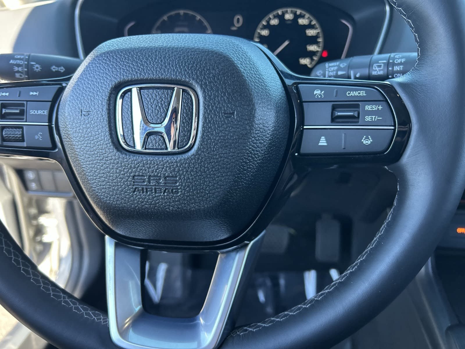 2024 Honda Civic Hatchback EX-L - Photo 29