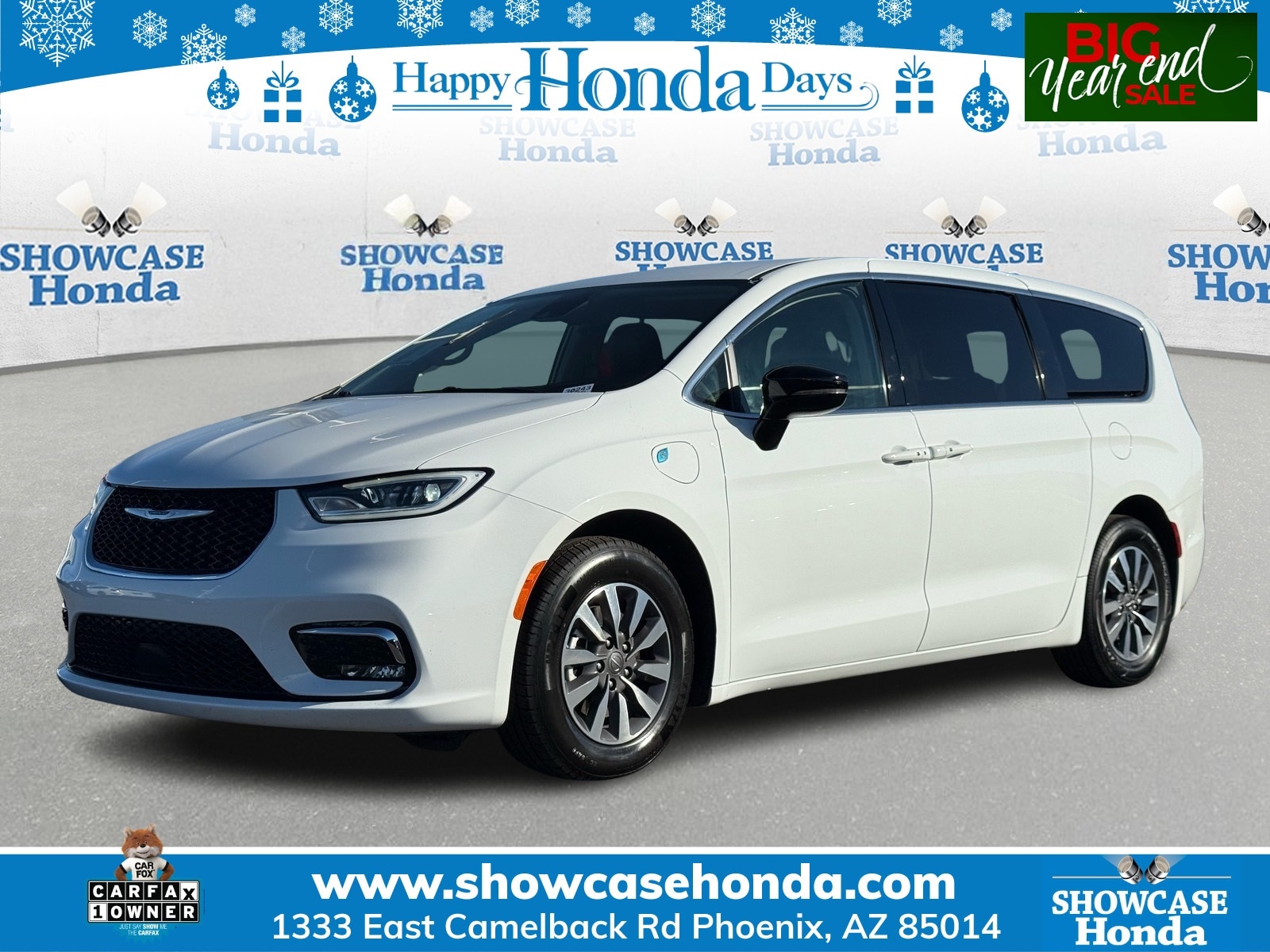 2024 Chrysler Pacifica PHEV Select's photo