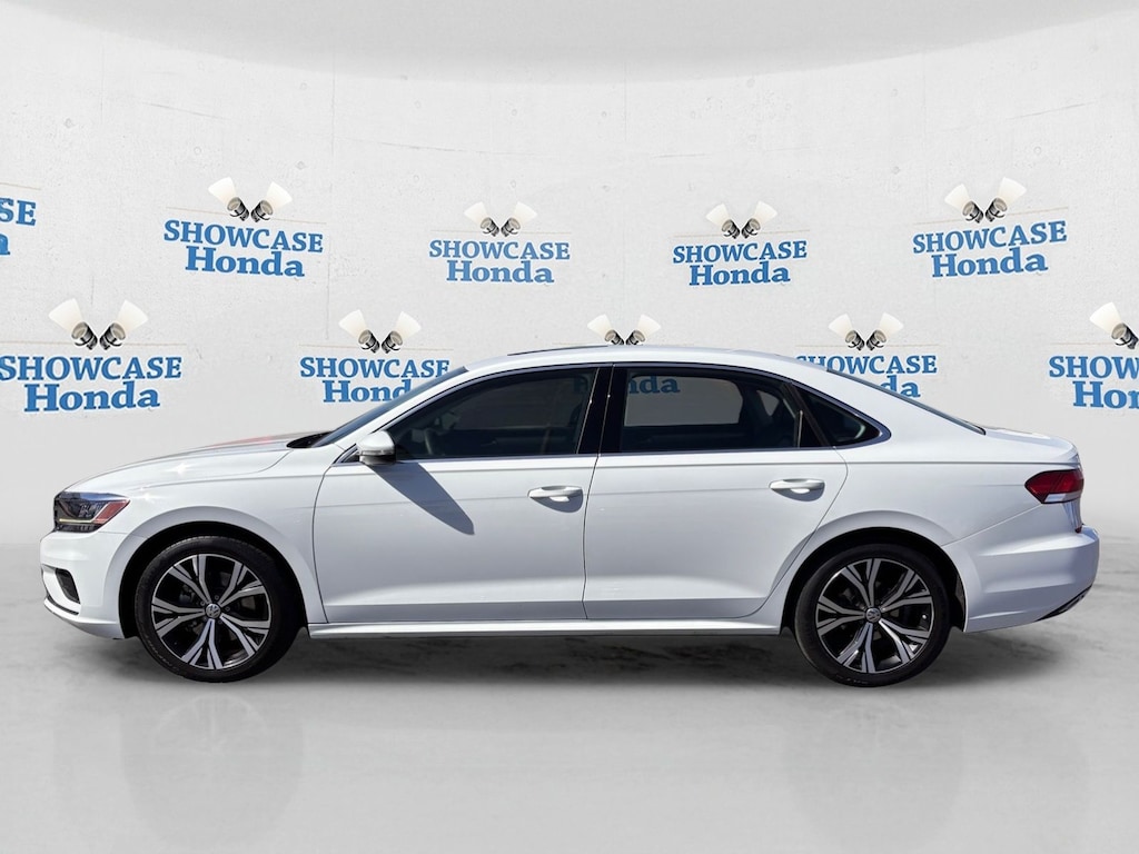 Used 2022 Volkswagen Passat 2.0T SE Sedan