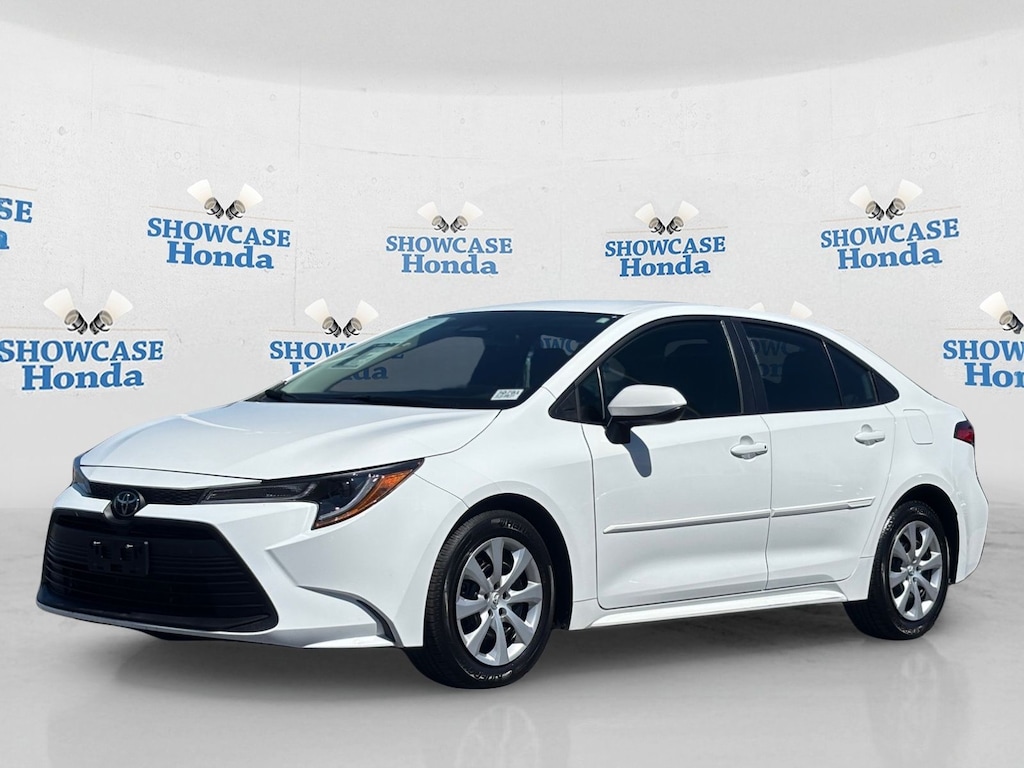 Used 2025 Toyota Corolla LE Sedan