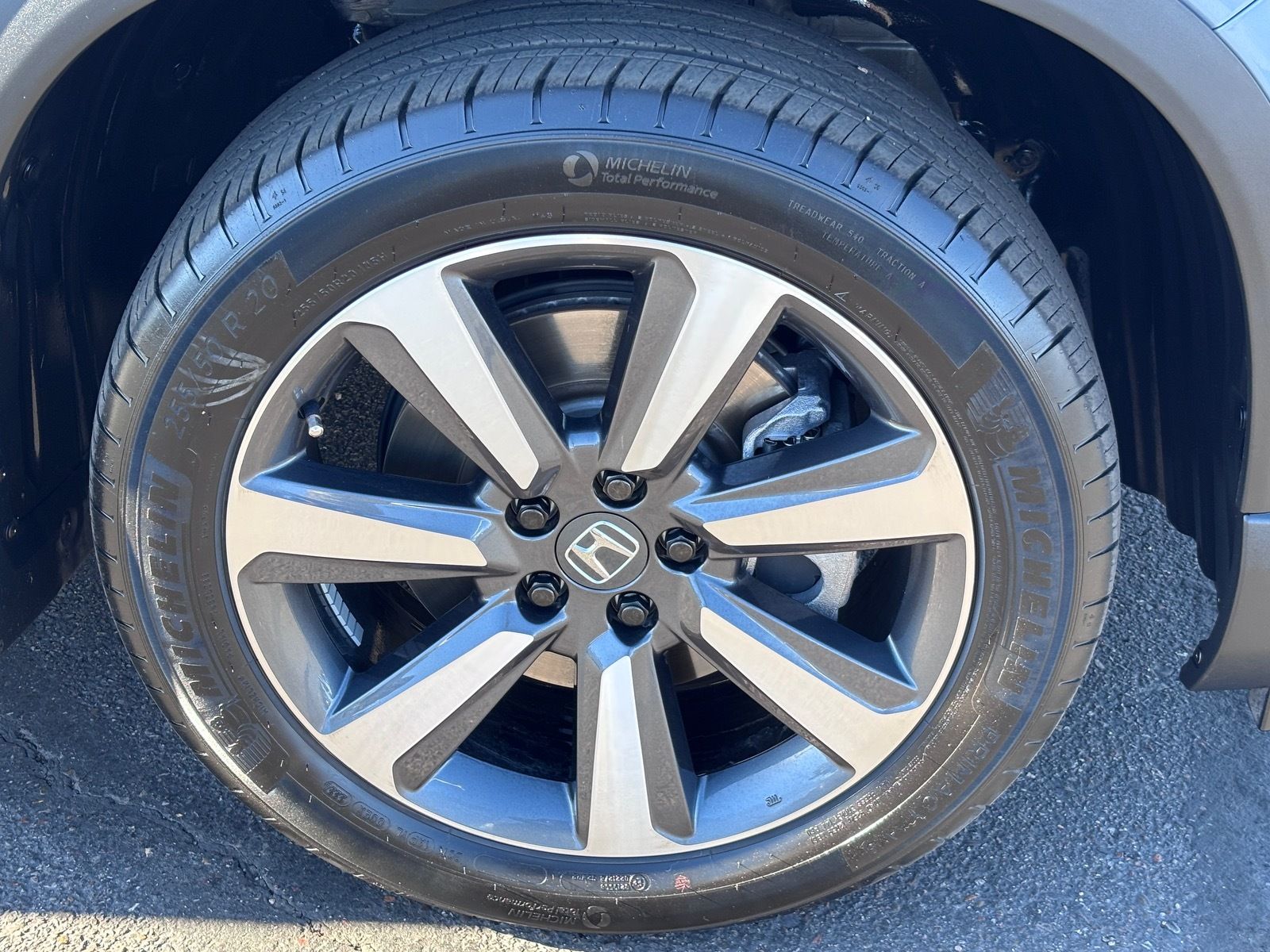 2025 Honda Pilot Touring - Photo 11