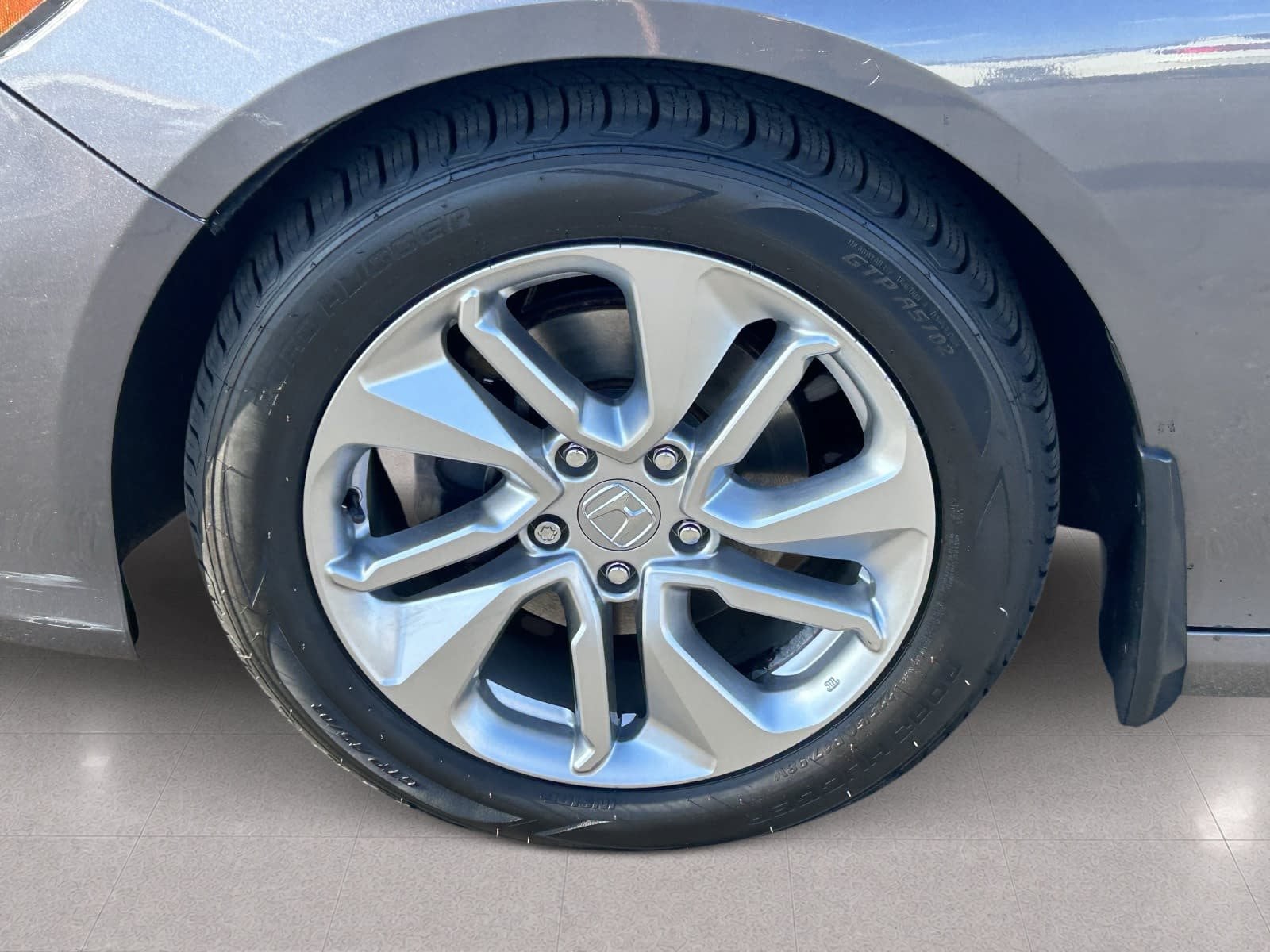2018 Honda Accord LX - Photo 11