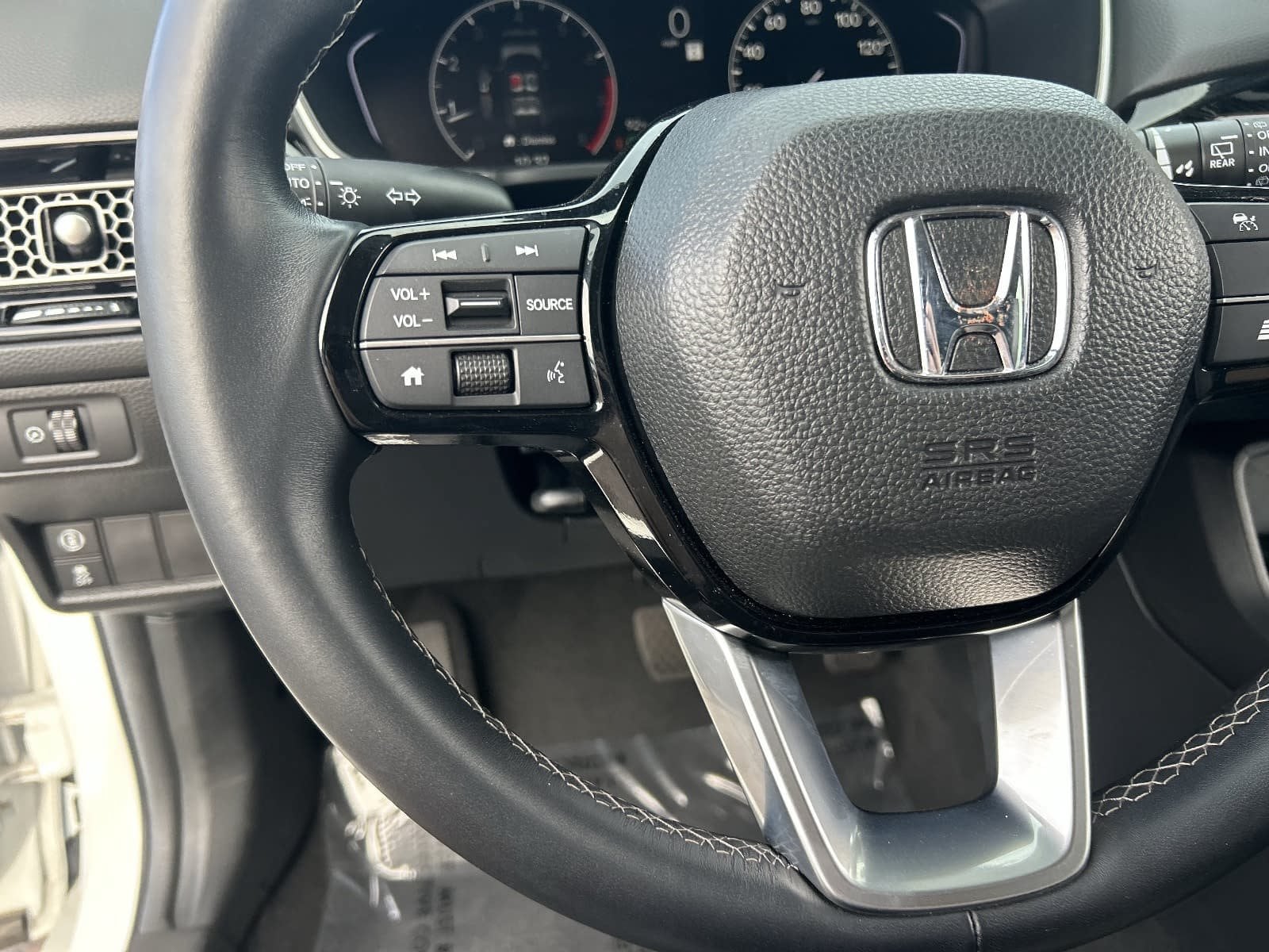 2024 Honda Civic Hatchback EX-L - Photo 27