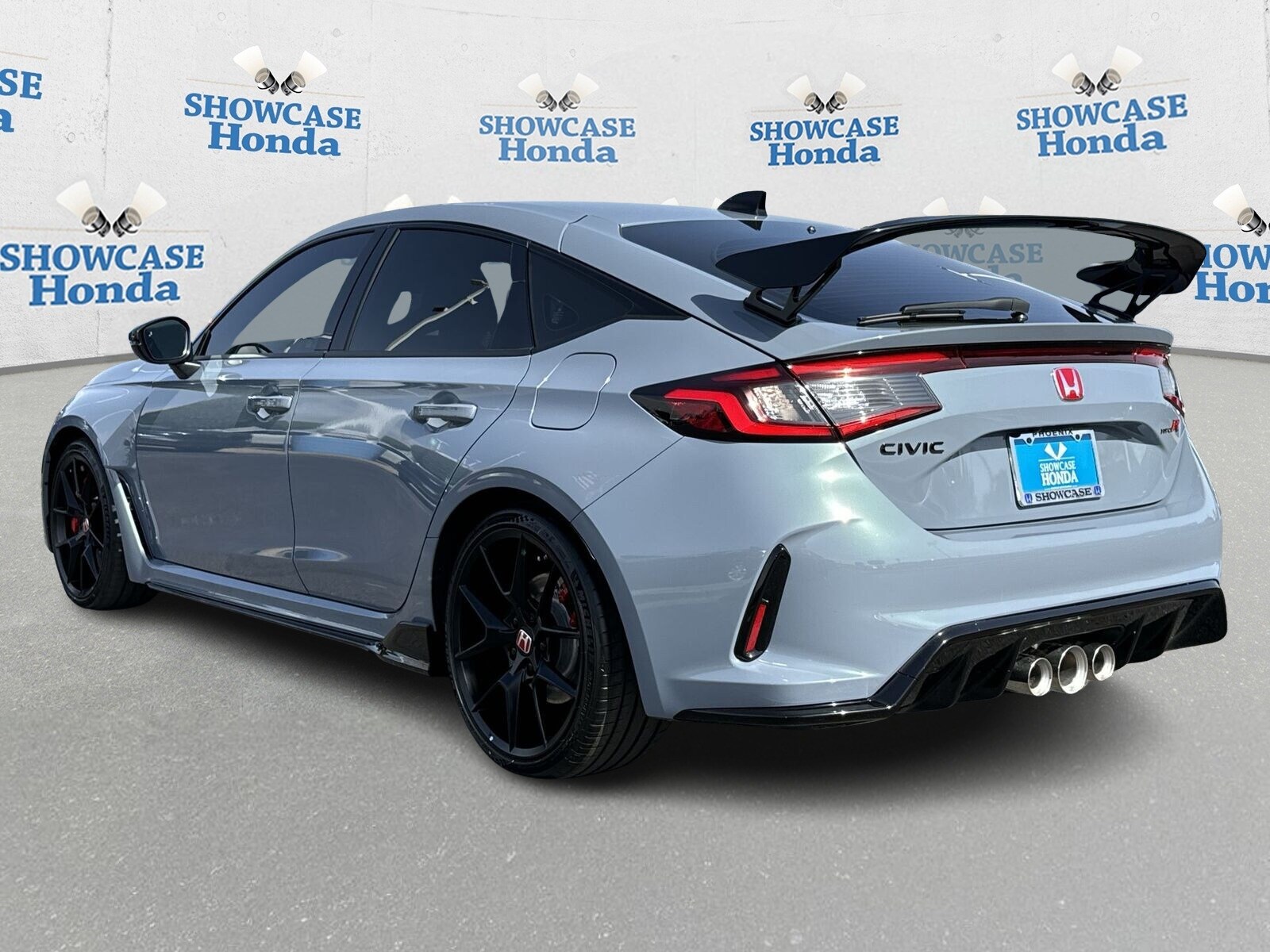 2025 Honda Civic Type R photo 2