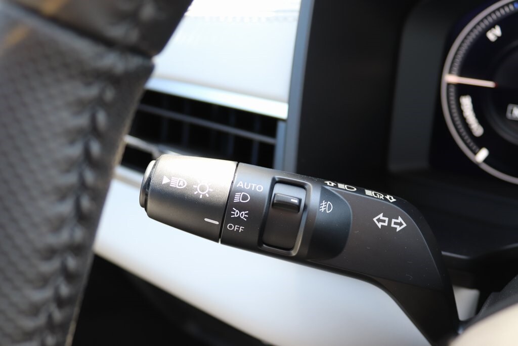 2025 Mitsubishi Outlander Plug-in Hybrid SEL - Photo 34