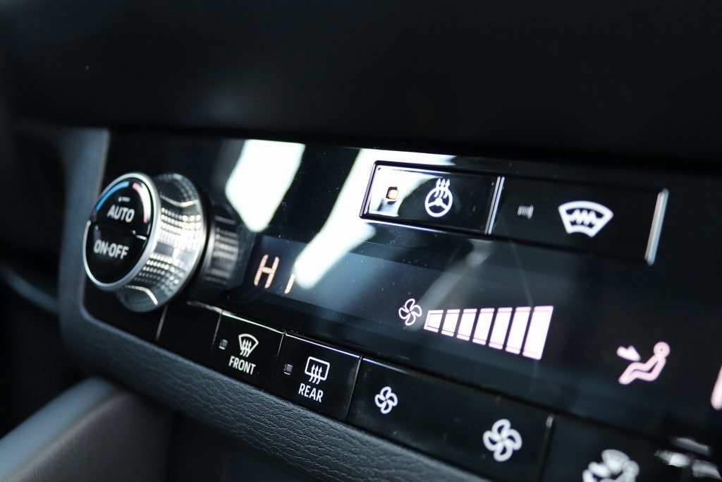 2026 Mitsubishi Outlander SE - Photo 14