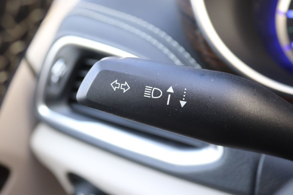 2023 Chrysler Pacifica Hybrid Limited - Photo 13