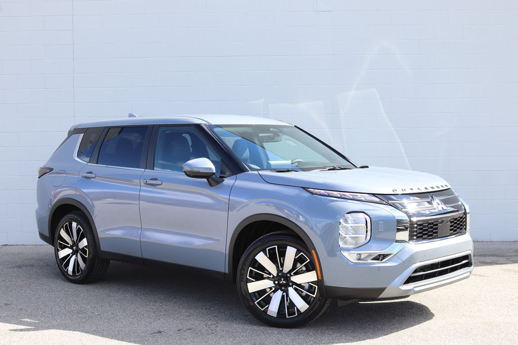 2026 Mitsubishi Outlander SE S-AWC's photo