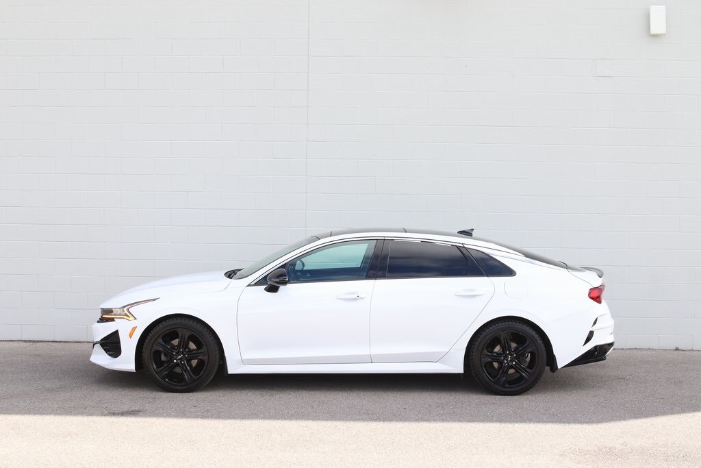 2022 Kia K5 GT-Line photo 3