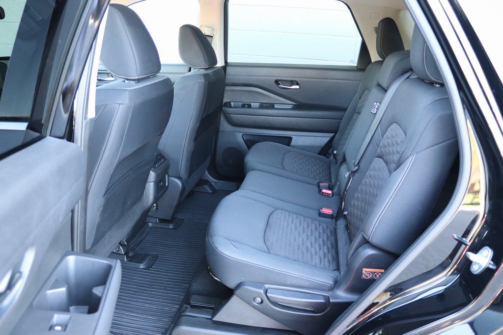 2022 Nissan Pathfinder S - Photo 7