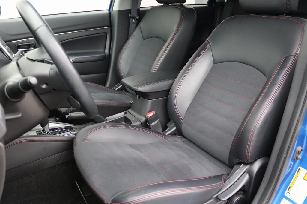 2024 Mitsubishi Outlander Sport ES LE SE photo 3