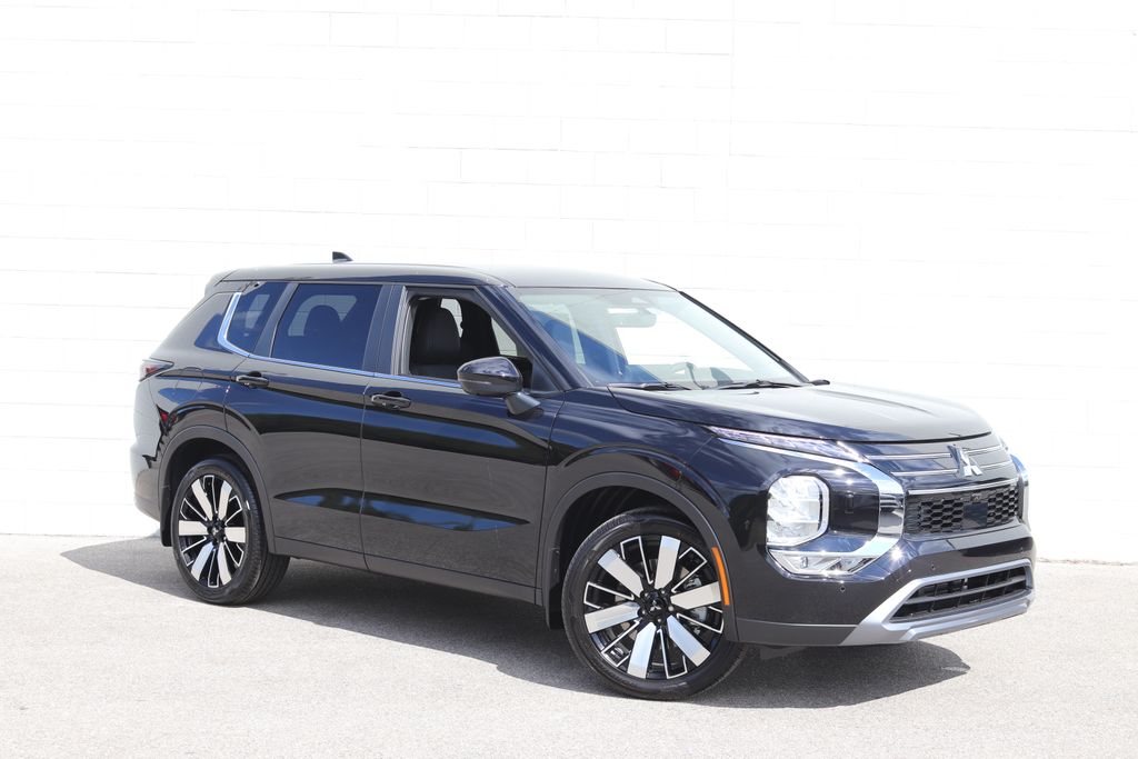 2026 Mitsubishi Outlander SE