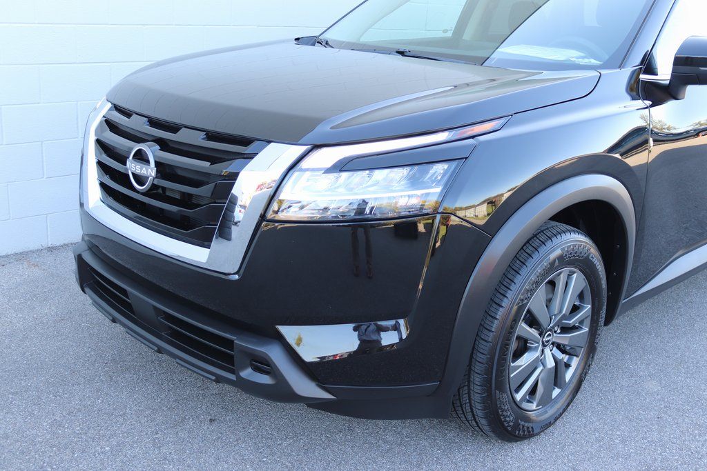 2022 Nissan Pathfinder S - Photo 14