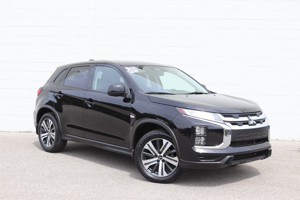 2023 Mitsubishi Outlander Sport 2.0 ES AWC CVT's photo