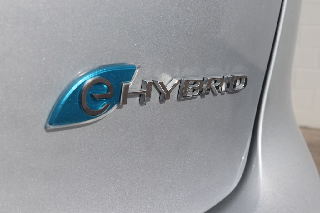 2023 Chrysler Pacifica Hybrid Limited - Photo 25