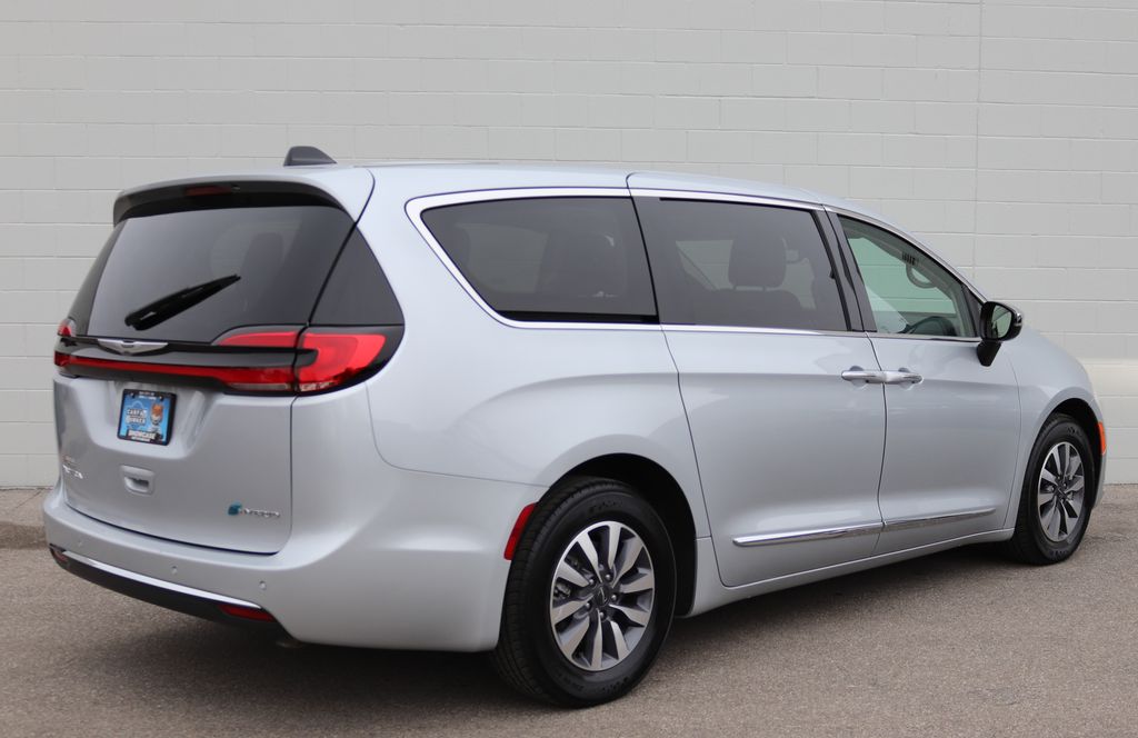 2023 Chrysler Pacifica Hybrid Limited - Photo 49