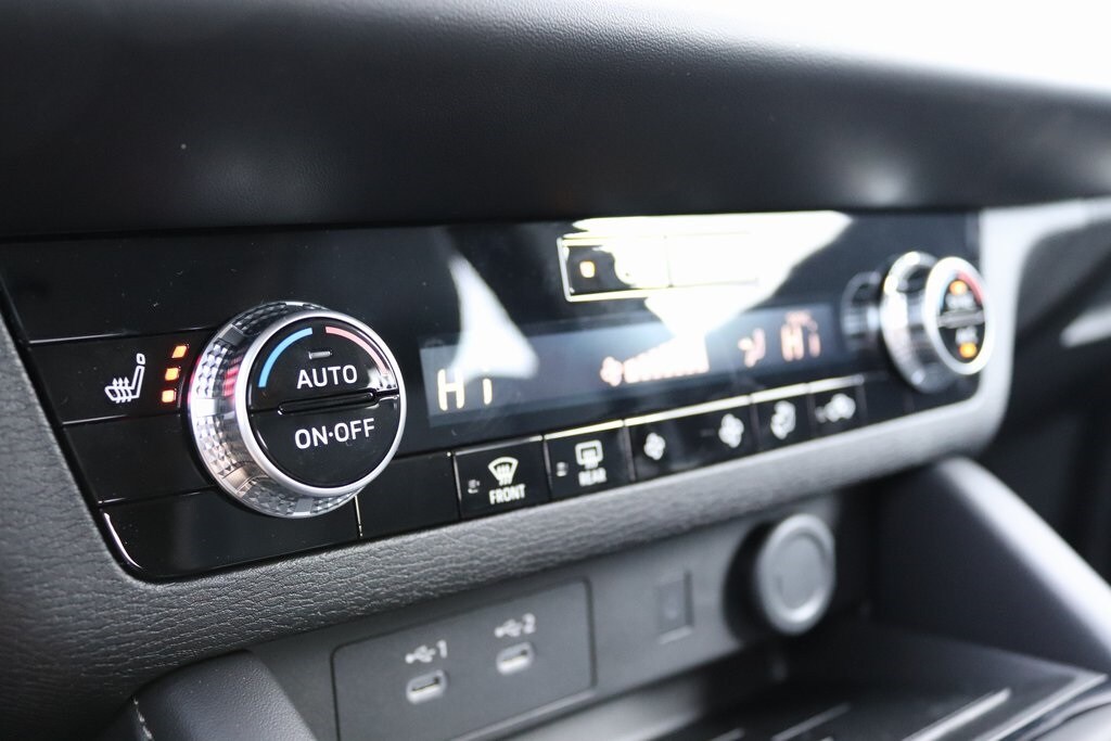 2026 Mitsubishi Outlander SE - Photo 13
