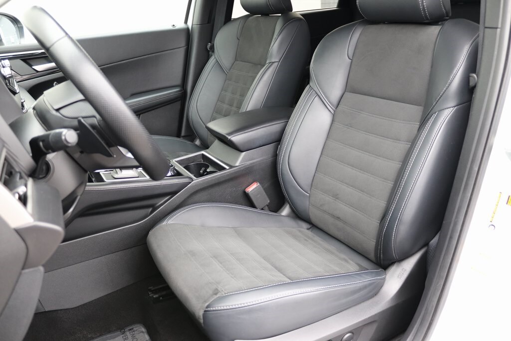 2024 Mitsubishi Outlander SE Ralliart photo 4