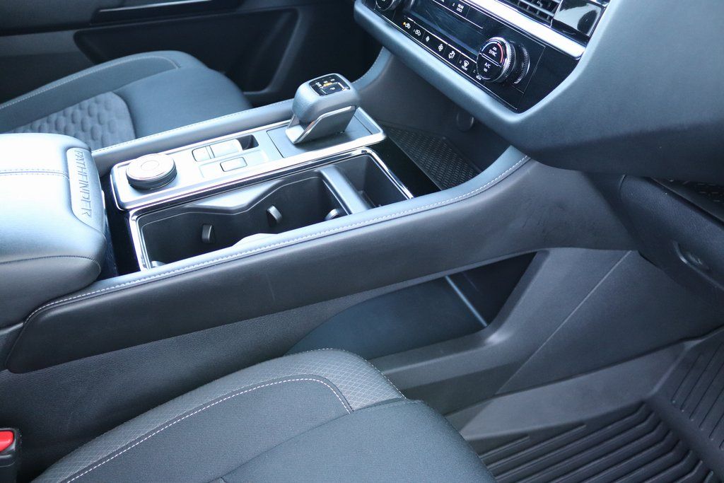2022 Nissan Pathfinder S - Photo 38