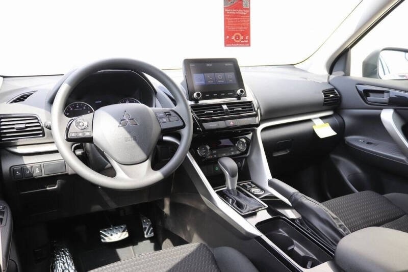 2025 Mitsubishi Eclipse Cross Black Edition's photo