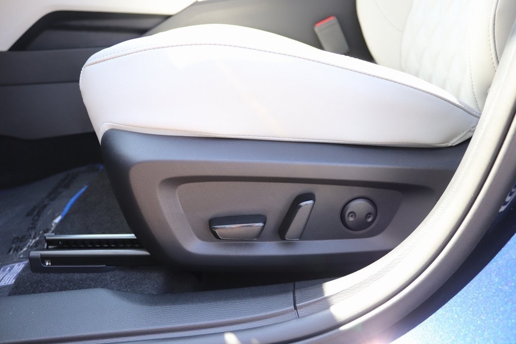 2025 Mitsubishi Outlander Plug-in Hybrid SEL - Photo 32