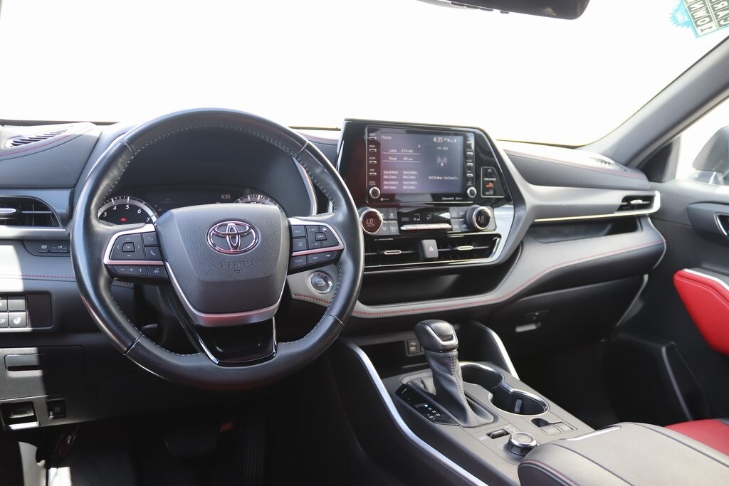 2022 Toyota Highlander XSE photo 3