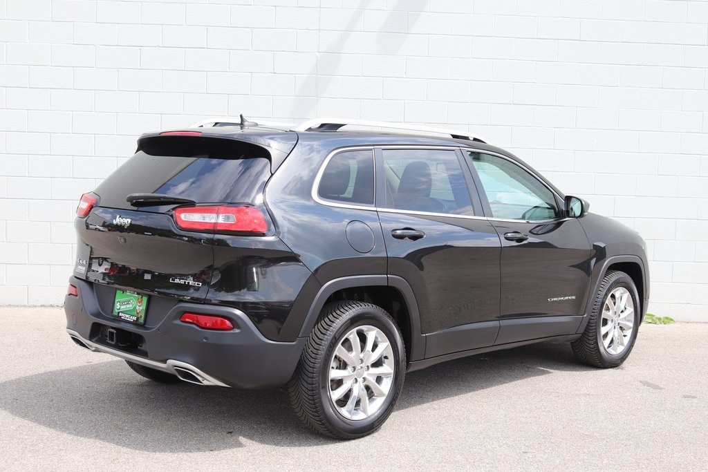Used 2015 Jeep Cherokee Limited with VIN 1C4PJMDS7FW639920 for sale in Bay City, MI