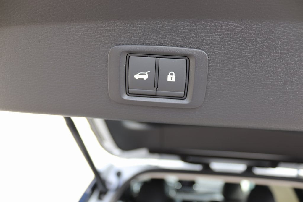 2025 Mitsubishi Outlander Plug-in Hybrid SE - Photo 25