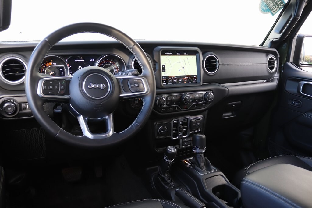 2022 Jeep Wrangler Unlimited Sahara photo 3