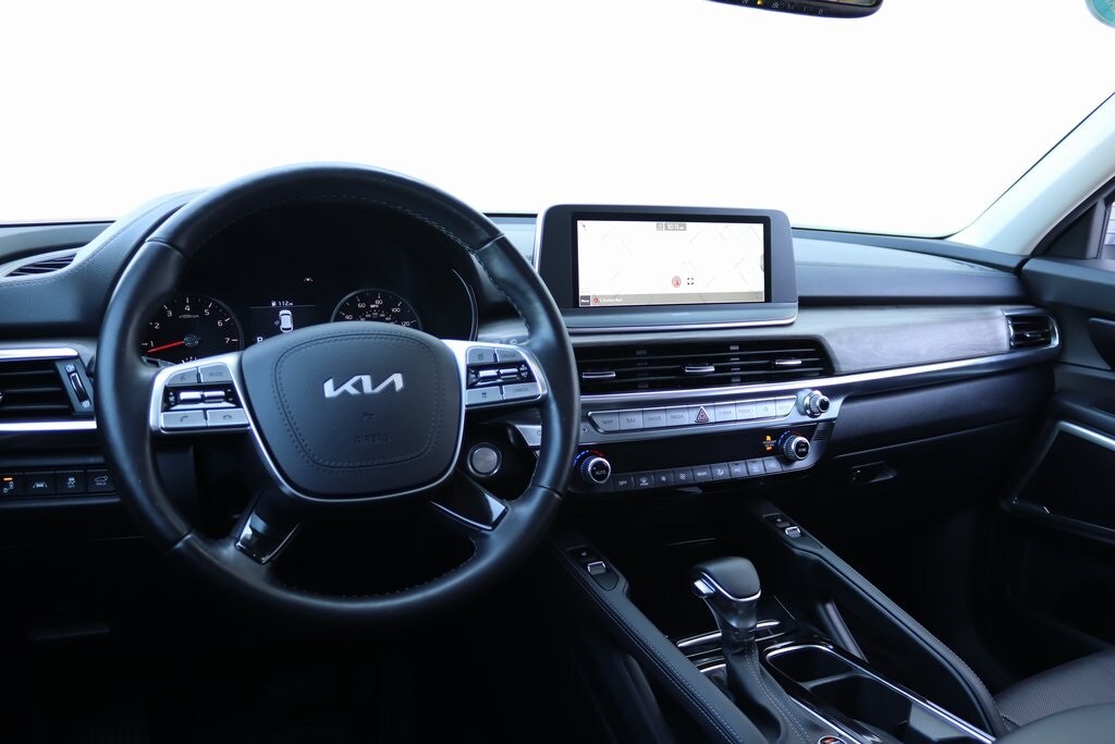 2022 Kia Telluride EX photo 3