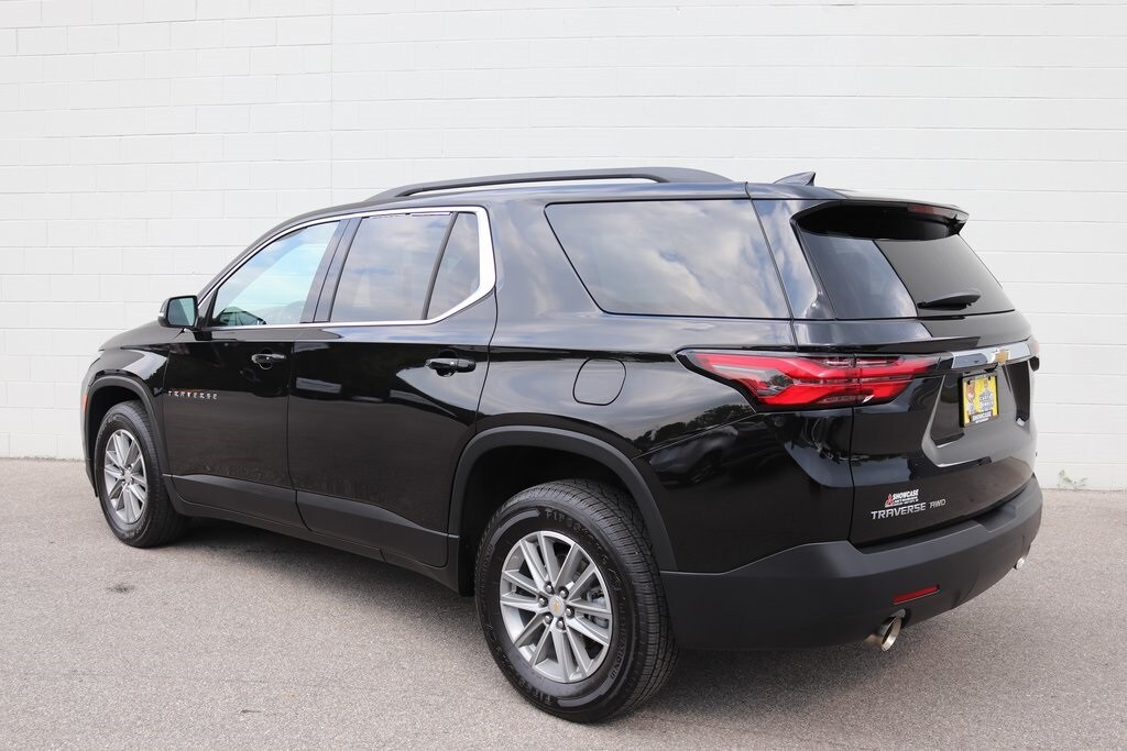 2023 Chevrolet Traverse photo 3