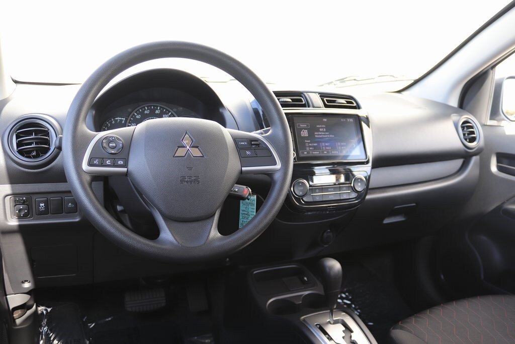 2023 Mitsubishi Mirage ES photo 2