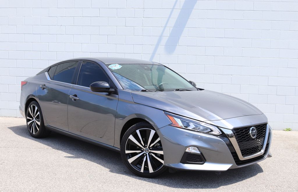 2022 Nissan Altima 2.5 SR's photo