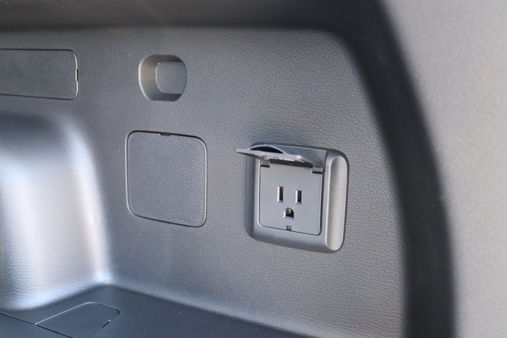 2025 Mitsubishi Outlander Plug-in Hybrid SEL - Photo 27