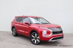 2025 Mitsubishi Outlander SE SUV