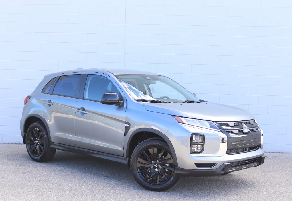 2027 Mitsubishi Outlander Sport LE