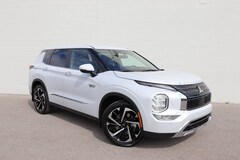 2025 Mitsubishi Outlander PHEV SE SUV