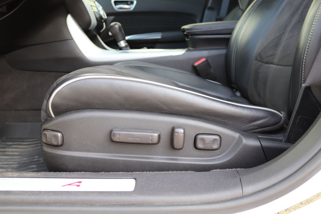 2020 Acura TLX A-Spec - Photo 16