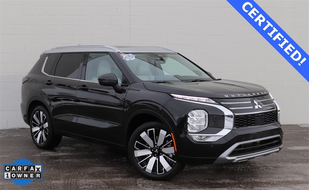 2025 Mitsubishi Outlander SEL Platinum Edition's photo