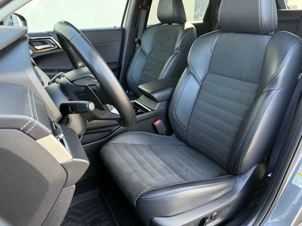 2024 Mitsubishi Outlander SE Ralliart photo 4