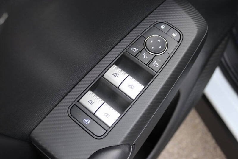 2025 Mitsubishi Outlander Plug-in Hybrid SE - Photo 21