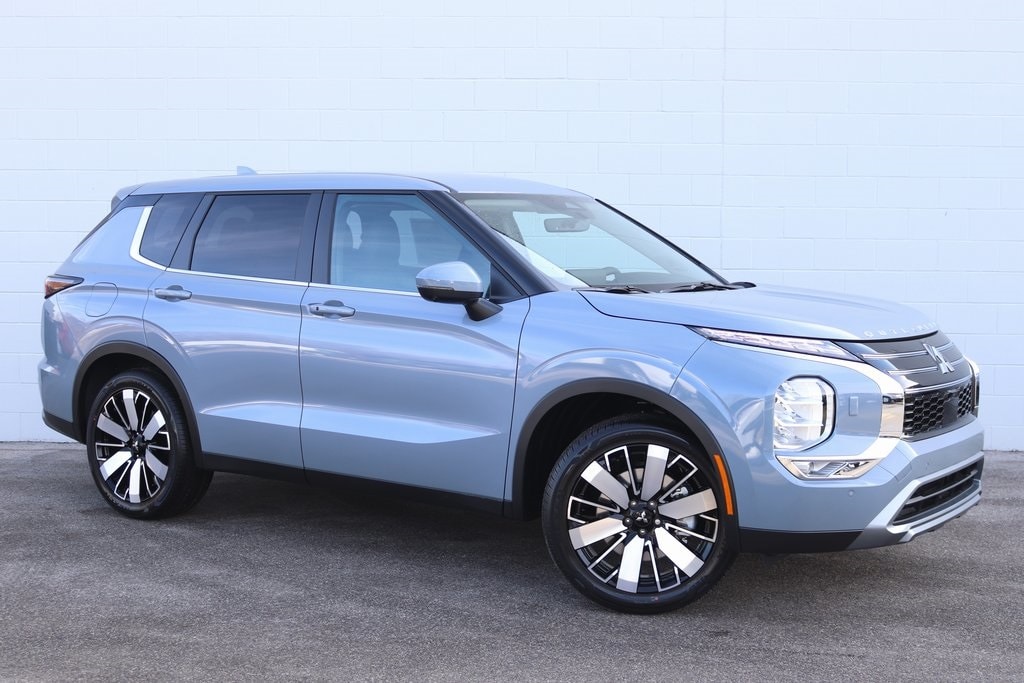 2026 Mitsubishi Outlander SE S-AWC's photo