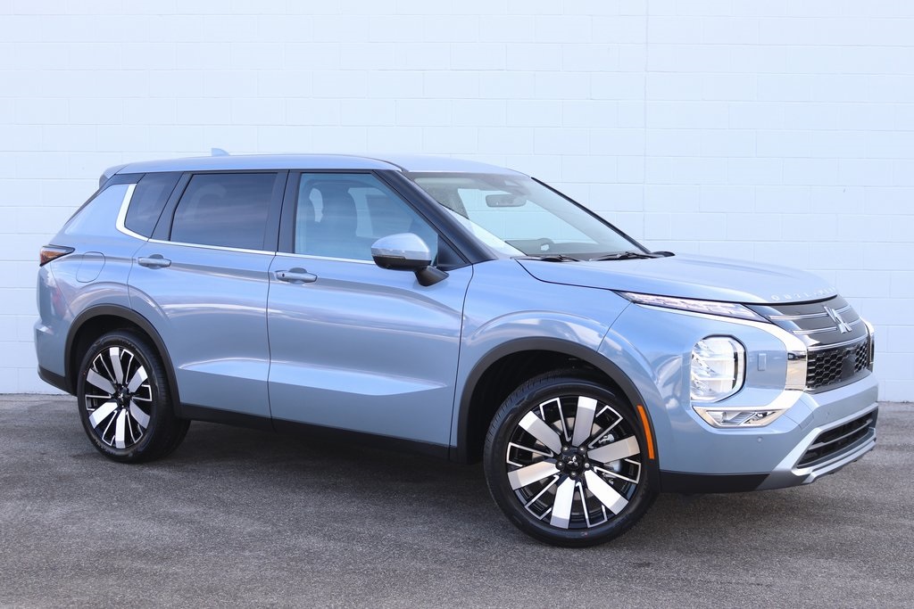 2026 Mitsubishi Outlander SE SUV