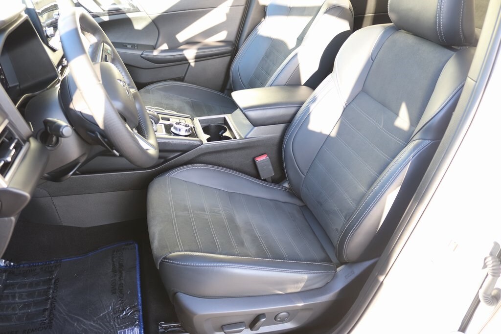 2024 Mitsubishi Outlander SE Ralliart photo 4